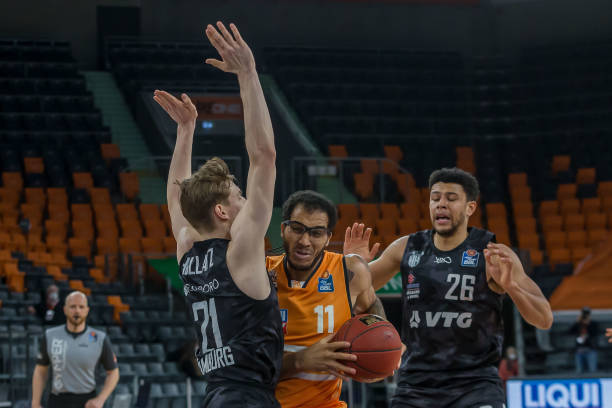 未能及时应 未能及时应